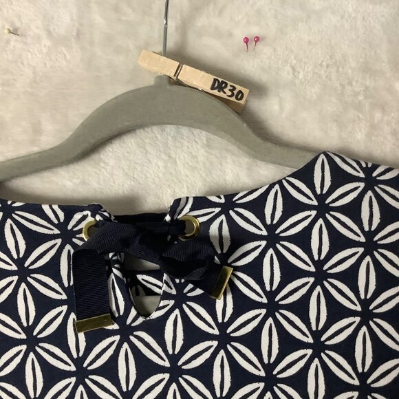 Crown & Ivy Women XL Shell Print Dress Tunic Bell Sleeves Beach Cruise Back Tie - Picture 10 of 10